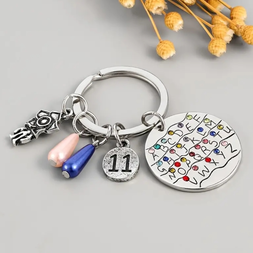 Stranger Things Keychain - Picture 3 of 4